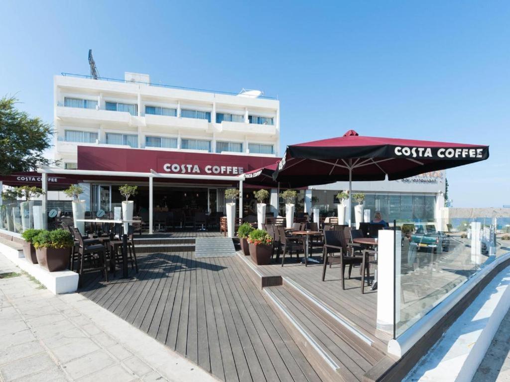 Silver Sands Πρωταράς