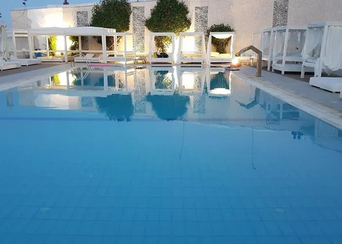 Silver Sands Beach Hotel